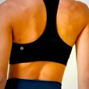 Lululemon black sweet awakenings bra size 6